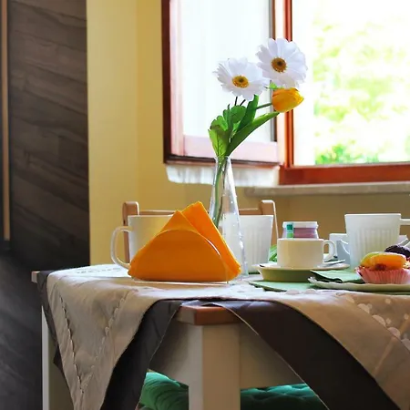 A Casa Di Nonna Couette-café Loreto